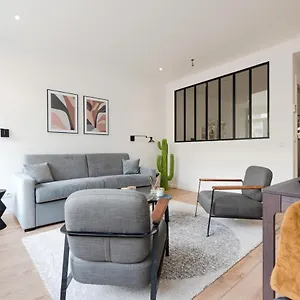 https://luxury-residence-paris-south.fr-paris.fr